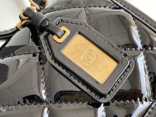 22k женщины Chanel хлопают черное золото 2022 сумки тофу лакированной кожи сумки
