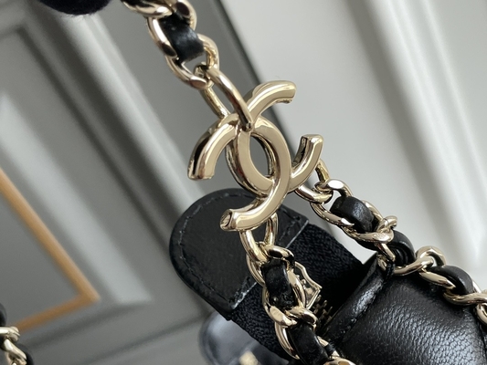 Черная цепная мини сумка слинга клеймила кожу телячьей кожи сумки Hobo Chanel