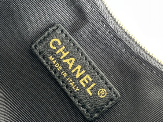 Черная цепная мини сумка слинга клеймила кожу телячьей кожи сумки Hobo Chanel