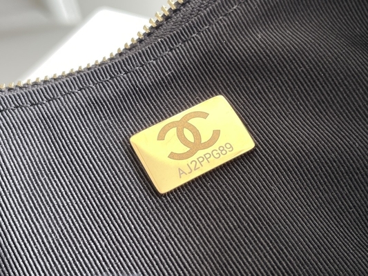 Черная цепная мини сумка слинга клеймила кожу телячьей кожи сумки Hobo Chanel