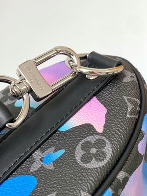 Затмение вензеля восхода солнца клеймило комнату LV Keepall Bandoulière 25 сумки посыльного с взглядом