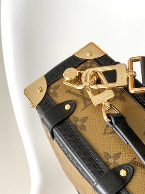 Покрытая сумка вензеля хобота Louis Vuitton M46358 LV пресбиопии круиза холста бортовая