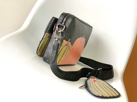 Сотрудничество 3WAY стиля улицы сумки M46358 Unisex заклеймленных людей вензеля трио LV x YK