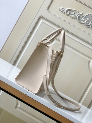 Сумка посыльного OnTheGo MM Louis Vuitton вензеля шафрана сливк гигантская для IPad мини