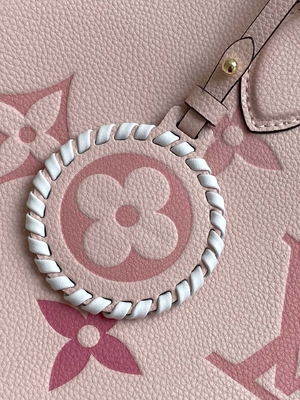 2WAY LV клеймило вензель OnTheGo MM Louis Vuitton сумки