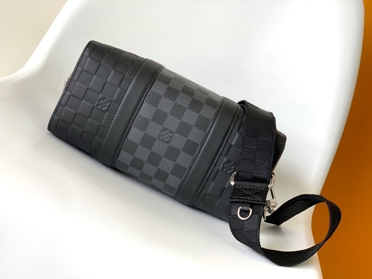 Сумка посыльного шахматной доски LV Keepall BandoulièRe 25 заклеймленных людей