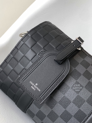 Сумка посыльного шахматной доски LV Keepall BandoulièRe 25 заклеймленных людей