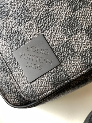 Louis Vuitton клеймил черноту графита сумки посыльного района премьер-министра Damier сумки людей