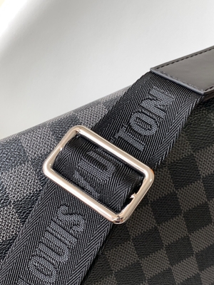 Louis Vuitton клеймил черноту графита сумки посыльного района премьер-министра Damier сумки людей