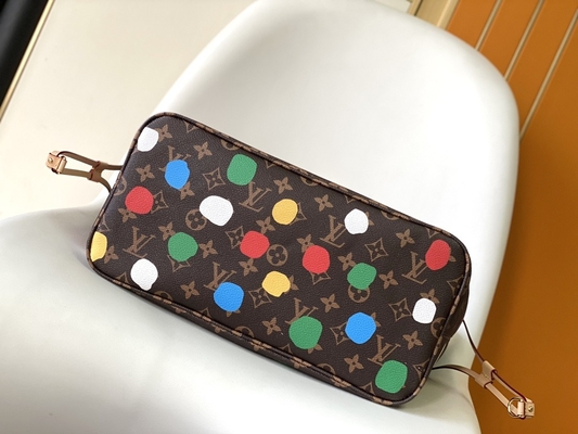 черная сумка вензеля LV x Yayoi Kusama Louis Vuitton Neverfull MM Multicolor