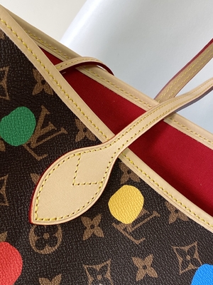 черная сумка вензеля LV x Yayoi Kusama Louis Vuitton Neverfull MM Multicolor