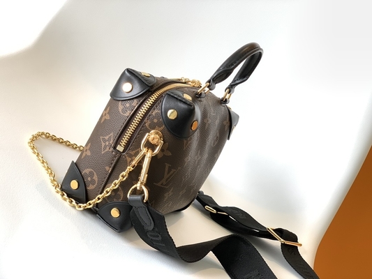 Таможня Louis Vuitton клеймила сумки маленькой чернотой Брауна вензеля Malle Souple Empreinte