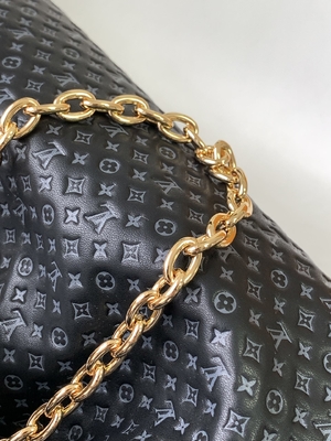 Персонализированная сумка муфты Louis Vuitton вензеля телячьей кожи M45571