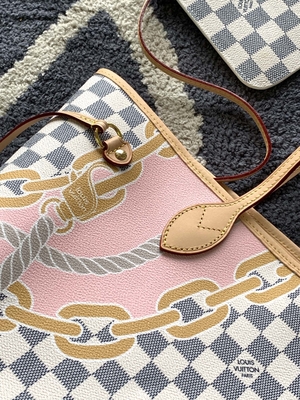 Таити ограничивал изготовленные на заказ заклеймленные сумки Checkered Louis Vuitton Neverfull MM