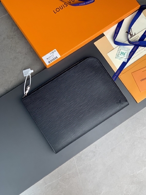 Кожа GM Cuir Taurillon Louis Vuitton Pochette Jour дизайнера в черных Noir портмонах
