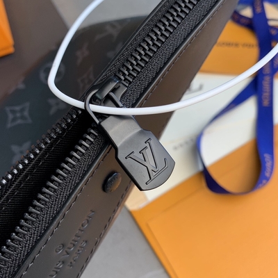 Дизайнер тени вензеля кожаный мини морщит Pochette для того чтобы пойти Louis Vuitton