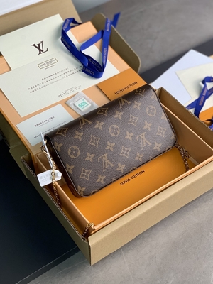 Мини подкладка фуксии бумажника сумки вензеля LV Felicie Pochette