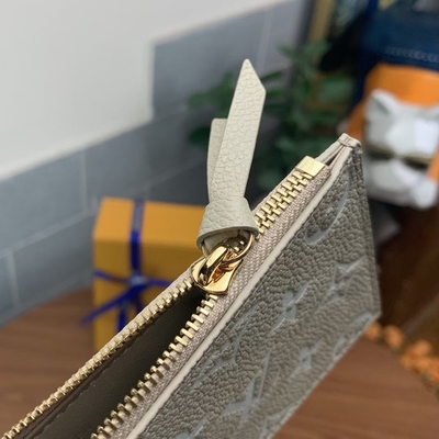 Белая весна сумки Pochette Felicie LV в вензеле Empreinte города