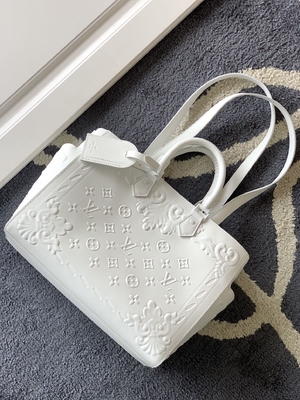 Белый вензель Preloved клеймил сумку Louis Vuitton Sac Plat Tote