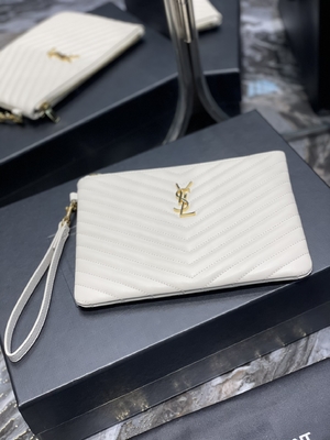 Вензель выстегал кожаное YVES ST LAURENT выстегал кожаную муфту конверта мешка