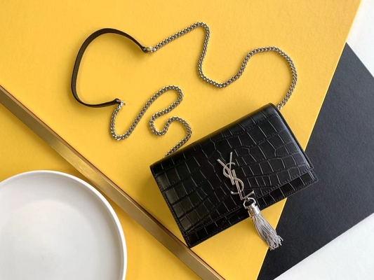 Закрытие молнии Woc среднего Tassel красное YVES ST LAURENT St Laurent Kate