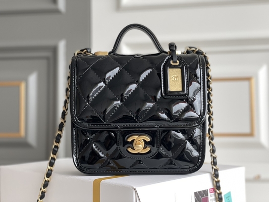 Цепь золота произношения по буквам мини дизайнерских портмон Chanel 22 черная с щитком падения