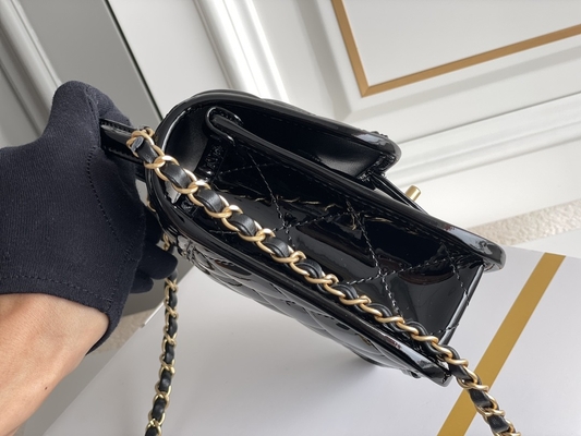 Цепь золота произношения по буквам мини дизайнерских портмон Chanel 22 черная с щитком падения