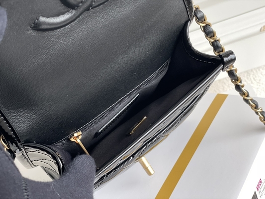 Цепь золота произношения по буквам мини дизайнерских портмон Chanel 22 черная с щитком падения