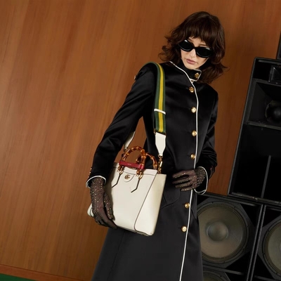 Белая лоснистая таможня клеймила принцессу Диану Сумку Gucci сумок