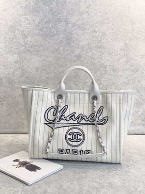 нашивка черноты Ecru сумки Tote 30cm 23P Chanel Deauville белая