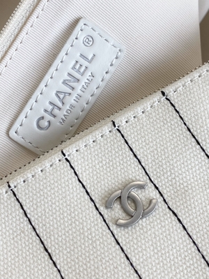 нашивка черноты Ecru сумки Tote 30cm 23P Chanel Deauville белая