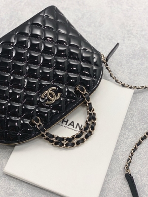 Небольшая хозяйственная сумка телячьей кожи патента Chanel с ретро дамой Вводить в моду