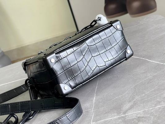 Лакированная кожа мягкого хобота Louis Vuitton LV черноты штейна Crocodilien мини небольшая