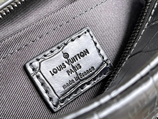 Лакированная кожа мягкого хобота Louis Vuitton LV черноты штейна Crocodilien мини небольшая