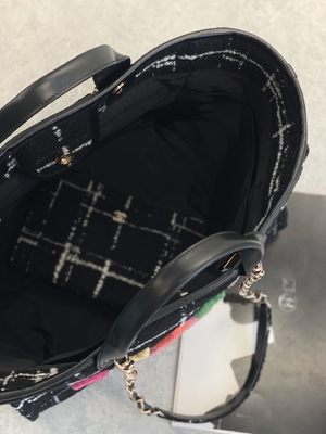 Таможня 2022 Chanel Sotheby клеймила Tote радуги FW сумки пляжа одежды из твида сумок