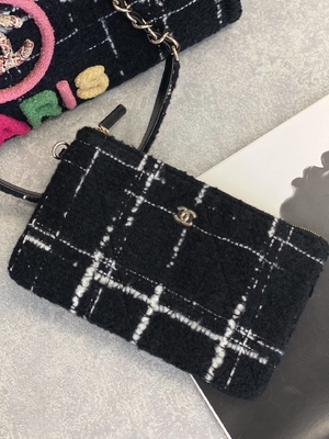 Таможня 2022 Chanel Sotheby клеймила Tote радуги FW сумки пляжа одежды из твида сумок