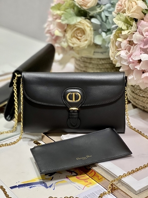 Сумка слинга цвета чая молока мини клеймила Gucci Soho цепной сумкой